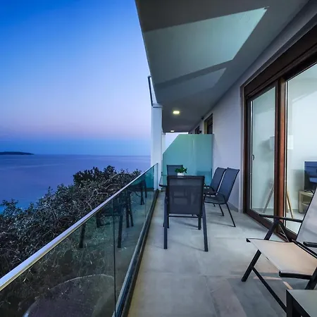 Victoria Suites * 萨索斯